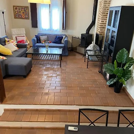 Duplex Con Piscina En Centro Cazalla *